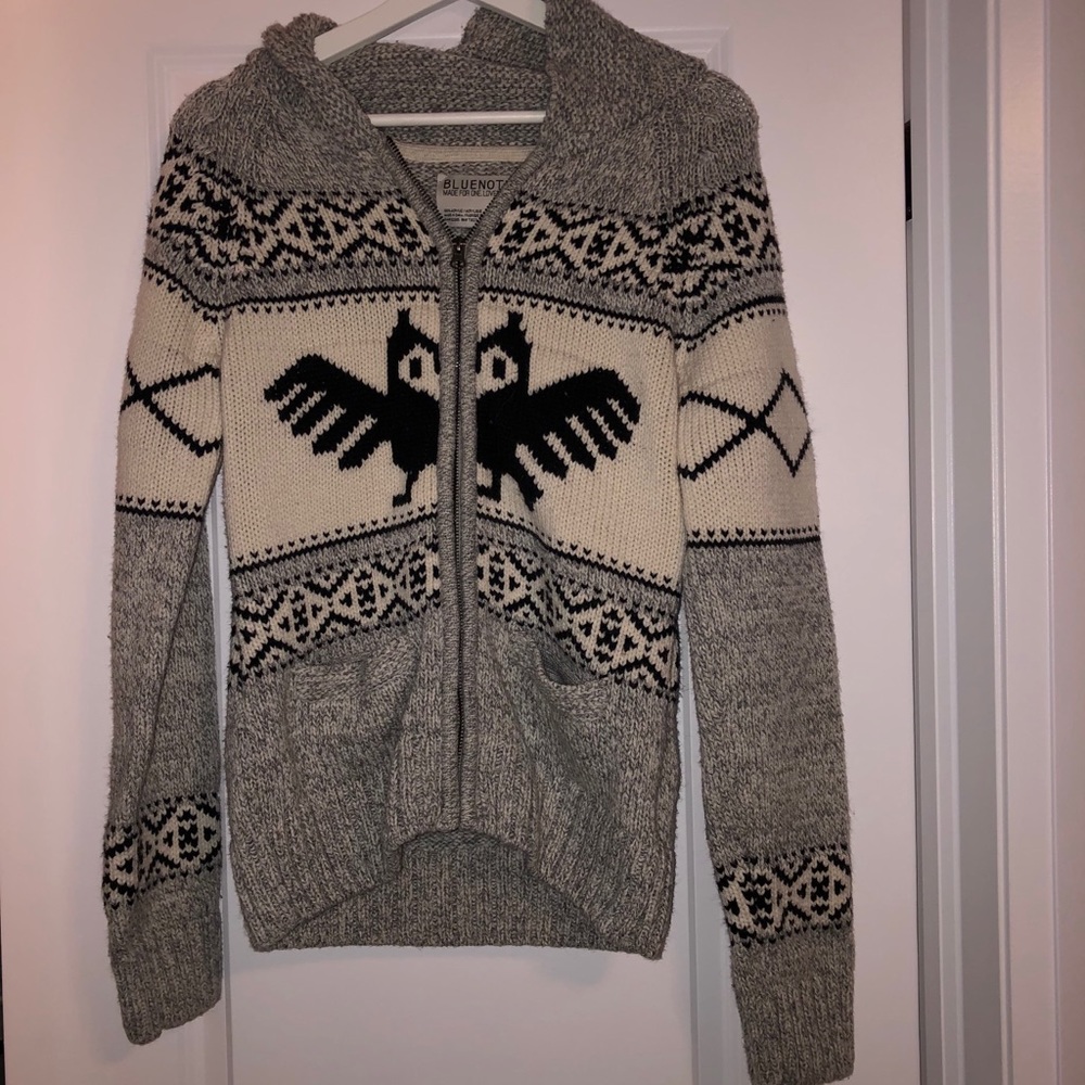 Sweater - Picture 1 of 1